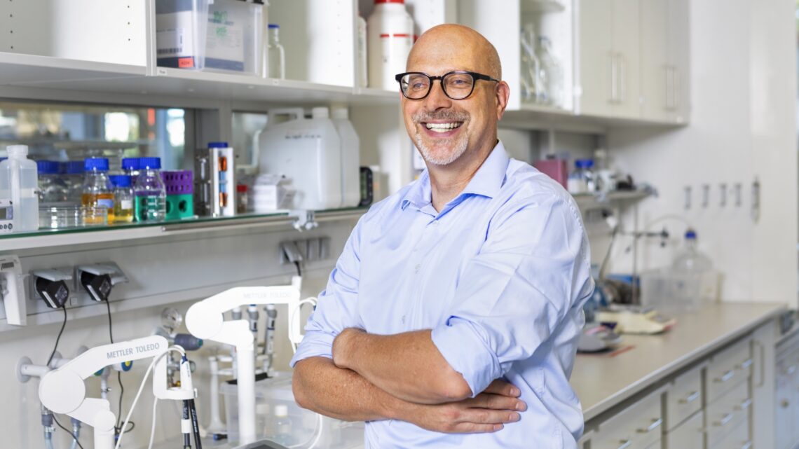 Professor Andreas Herrmann