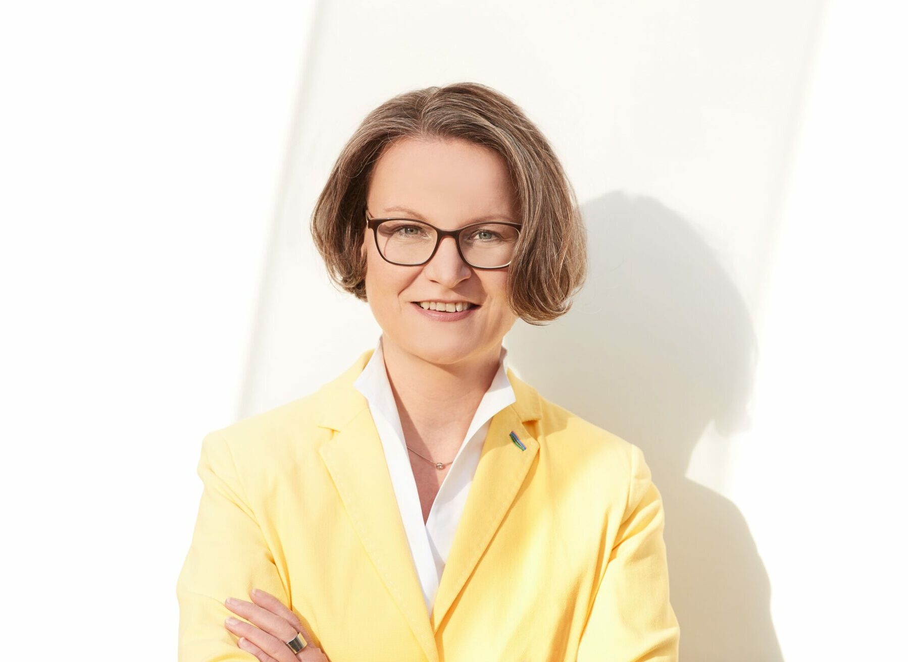 Portraitfoto Ministerin Ina Scharrenbach